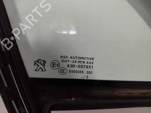 Used Front right quarter glass Front right quarter glass PEUGEOT 208 I (CA_, CC_) 1.2 VTI 82 (82 hp) 29251428 29251428