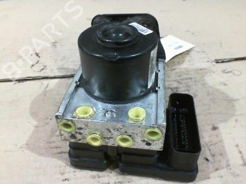 Used ABS pump RENAULT TWINGO II (CN0_) 1.5 dCi 75 (75 hp) 24746054