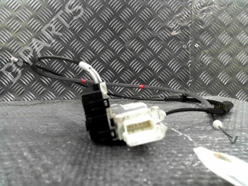 Vergrendeling rechts voor PEUGEOT 1007 (KM_) 1.6 16V (109 hp) 24763230