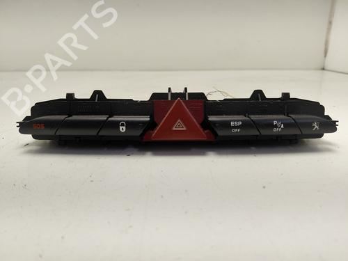 Used Warning switch Warning switch PEUGEOT RCZ 2.0 HDi (163 hp) 34211798 34211798