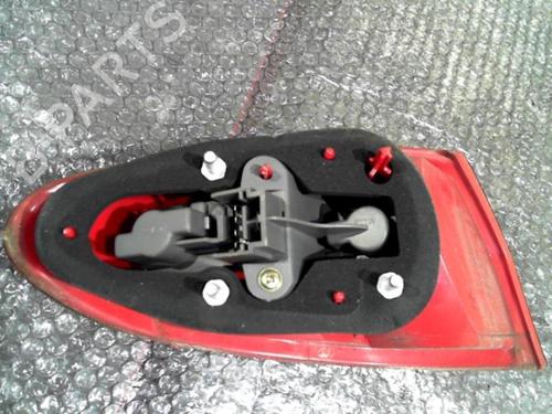Used Right taillight Right taillight ALFA ROMEO 147 (937_) 1.6 16V T.SPARK (937.AXA1A, 937.AXB1A, 937.BXB1A) (120 hp) 24744221 24744221