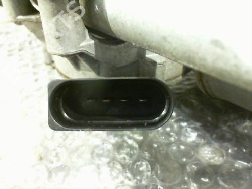 Used Front wiper motor Front wiper motor OPEL CORSA D (S07) 1.3 CDTI (L08, L68) (90 hp) 24755551 24755551