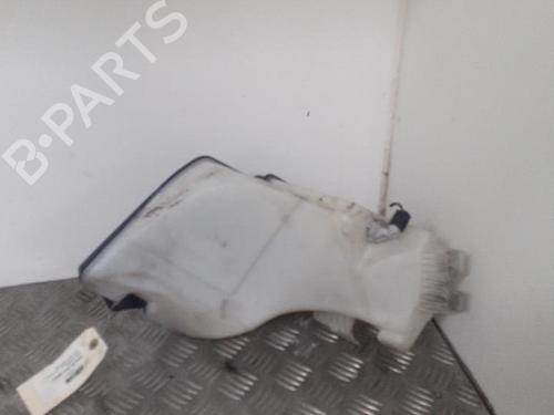 Used Windscreen washer tank BMW 3 (E46) 320 d (150 hp) 24749039