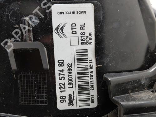 Used Right taillight Right taillight CITROËN C3 III (SX) 1.2 VTi 82 (82 hp) 31603823 31603823