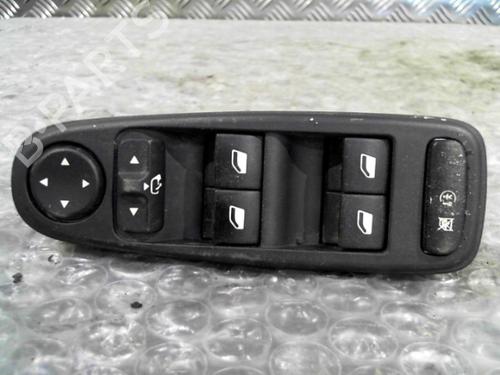 Used Switch Switch CITROËN C4 Picasso I MPV (UD_) 2.0 HDi 138 (136 hp) 24745578 24745578