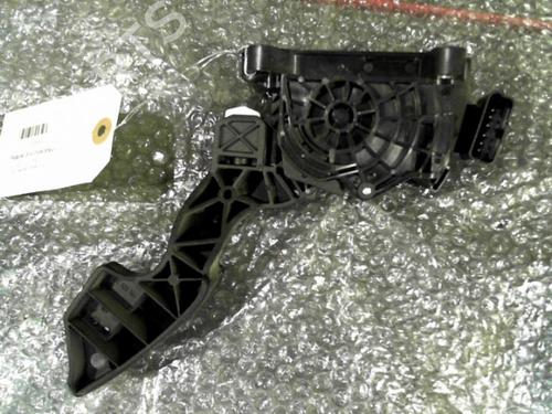 Used Pedal PEUGEOT 108 1.2 (82 hp) 24763068