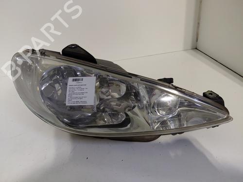 Used Right headlight PEUGEOT 206 Hatchback (2A/C) 1.6 16V (109 hp) 31175884