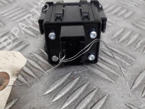 switch-citroen-ds4-nx_-2011-2012-2013-2014-2015-24746828 main image