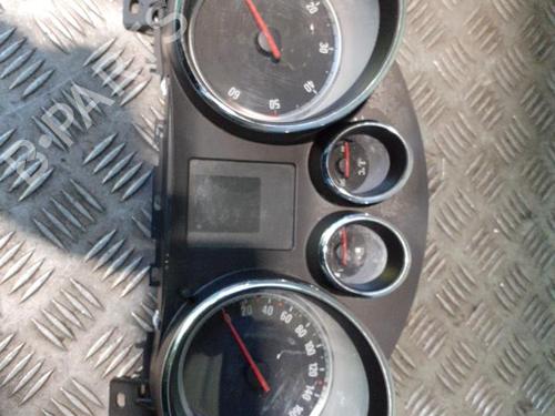Used Instrument cluster OPEL MERIVA B MPV (S10) 1.7 CDTI (75) (110 hp) 24756729