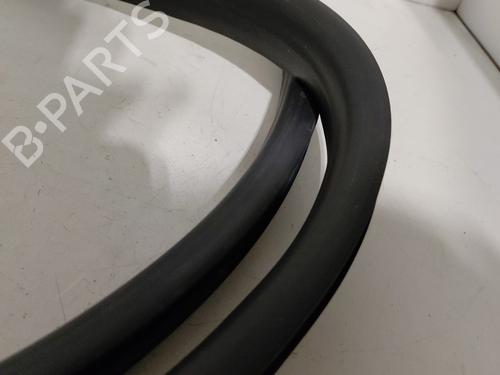 rubber-door-seal-renault-clio-v-b7_-2019-31115742 main image