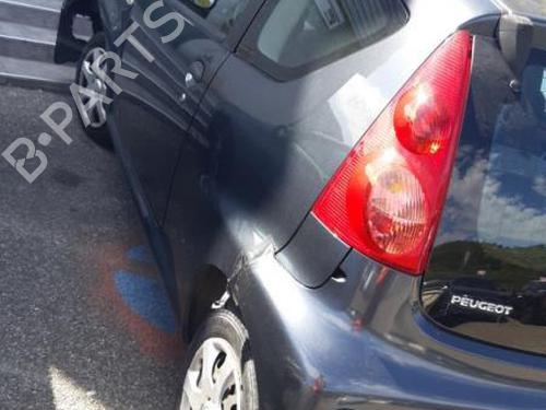 Brugte PEUGEOT 107 (PM_, PN_) 1.0 (68 hp) 4374803