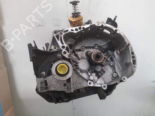 Used Gearbox NISSAN MICRA III (K12) 1.5 dCi (65 hp) 28587057