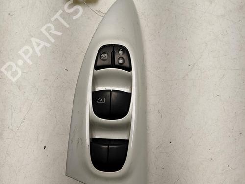 Used Left front window switch Left front window switch NISSAN JUKE (F15) 1.5 dCi (110 hp) 40202671 40202671