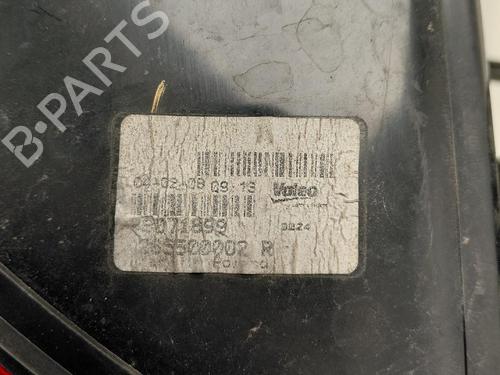 Used Right taillight Right taillight RENAULT LAGUNA III Grandtour (KT0/1) 2.0 dCi (KT01, KT08, KT09, KT0K, KT12, KT1D, KT1W) (150 hp) 39938453 39938453