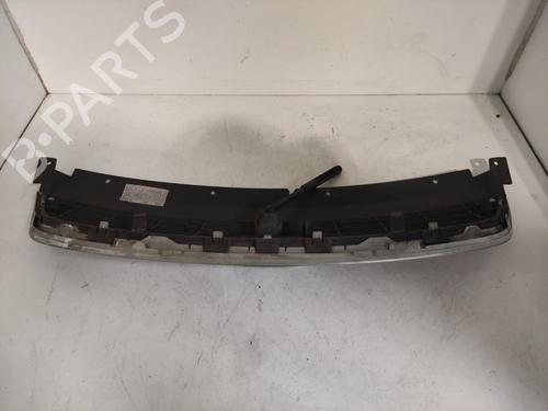 Used Grille Grille 25744722 25744722