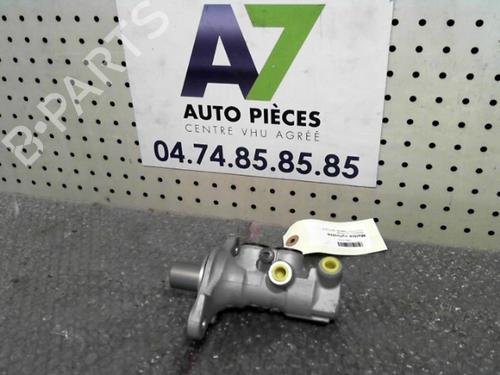 Used Brake master cylinder RENAULT CLIO IV (BH_) 1.2 TCe 120 (BHAU) (118 hp) 24752951