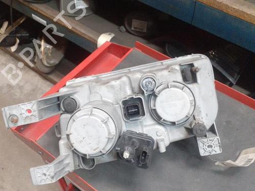 Used Right headlight Right headlight HYUNDAI TRAJET (FO) 2.0 (136 hp) 24768976 24768976