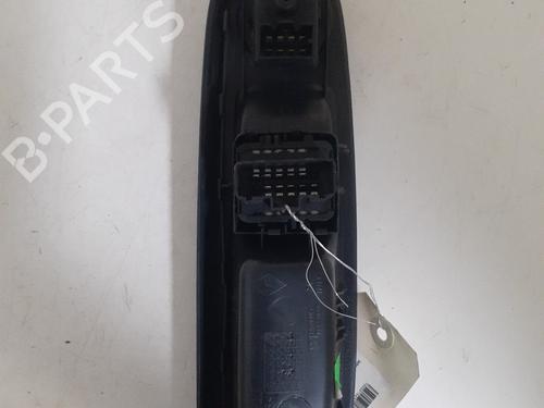 Used Left front window switch Left front window switch RENAULT CLIO II (BB_, CB_) 1.5 dCi (B/CB08) (82 hp) 26147340 26147340