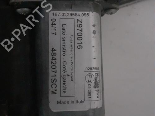 Used Front left window mechanism Front left window mechanism RENAULT LAGUNA II (BG0/1_) 1.9 dCi (BG08, BG0G) (120 hp) 27481393 27481393