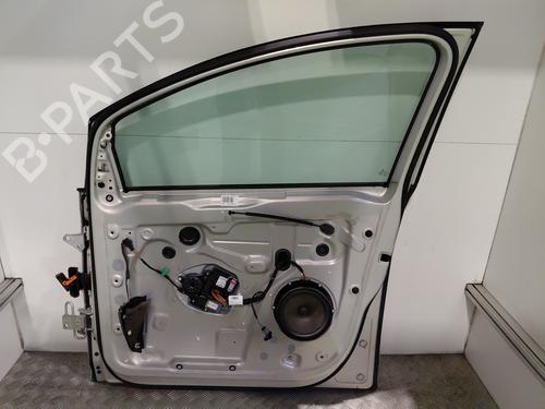 right-front-door-vw-golf-plus-v-5m1-521-2004-2005-2006-2007-2008-2009-2010-2011-2012-2013-27856233 main image