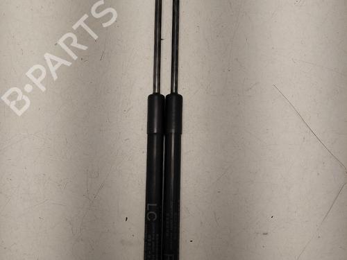 Used Tailgate lift support Tailgate lift support TOYOTA YARIS (_P13_) 1.5 Hybrid (NHP130_, NHP130) (101 hp) 39938395 39938395