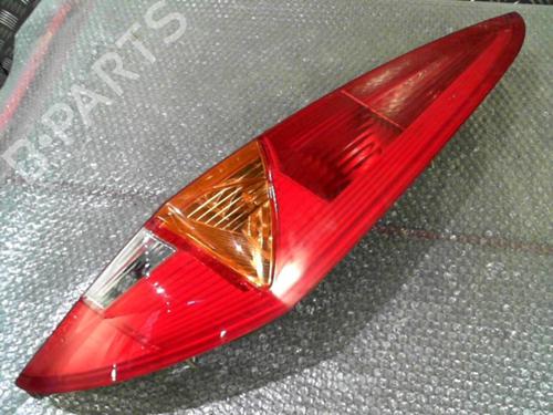 Used Right taillight FIAT PUNTO (188_) 1.2 60 (188.030, .050, .130, .150, .230, .250) (60 hp) 24745489