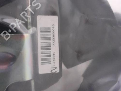 rear-left-seatbelt-ds-ds-5-kf_-2015-2016-2017-2018-24741094 main image