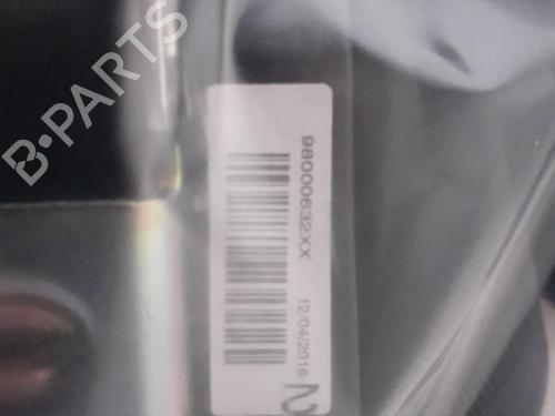 rear-right-seatbelt-ds-ds-5-kf_-2015-2016-2017-2018-24741095 main image