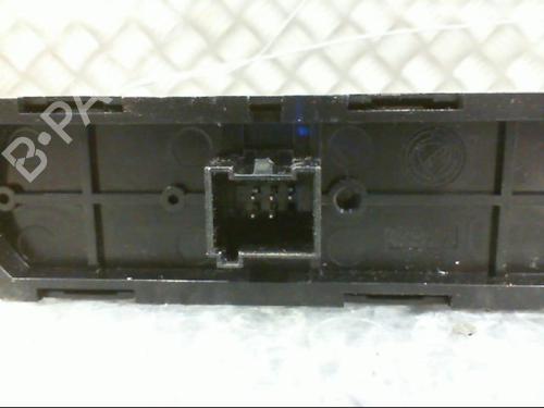 Used Warning switch Warning switch FIAT 500 (312_) 1.2 (312AXA1A) (69 hp) 25263050 25263050