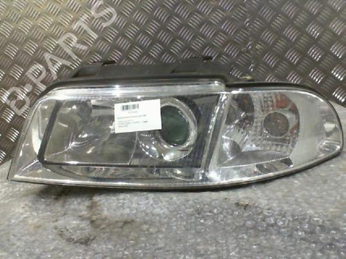 Used Left headlight AUDI A4 B5 Avant (8D5) 2.5 TDI quattro (150 hp) 24766198