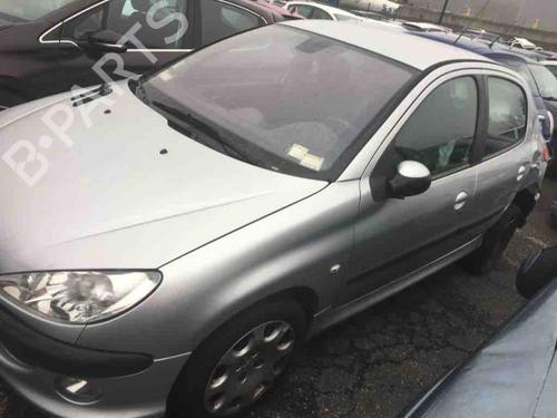 Høyre foran beltestrammer PEUGEOT 206 Hatchback (2A/C) 2.0 HDI 90 | BP24752078C88 