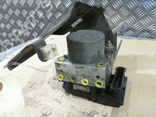 Used ABS pump RENAULT CLIO II (BB_, CB_) 1.5 dCi (B/CB07) (65 hp) 24762304