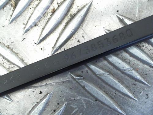 Front windshield wiper arm CITROËN C3 Picasso (SH_) 1.2 THP 110 (SHHNZ6) | BP24749752C143 