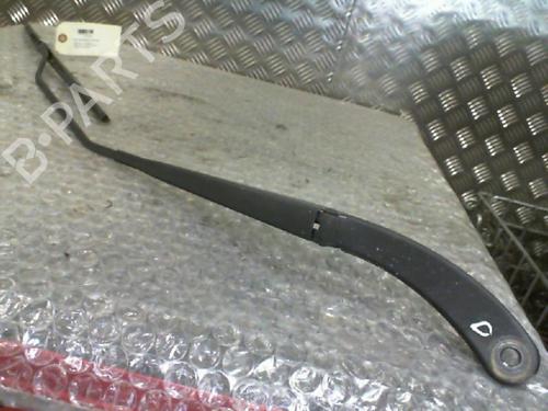 Used Front windshield wiper arm RENAULT MEGANE II (BM0/1_, CM0/1_) 1.4 16V (BM0B, CM0B) (98 hp) 24746271