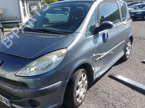 Brugte PEUGEOT 1007 (KM_) 1.4 HDi 4960599