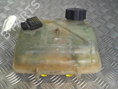 Used Expansion tank Expansion tank FIAT SCUDO Van (220_) 2.0 JTD (94 hp) 24740304 24740304