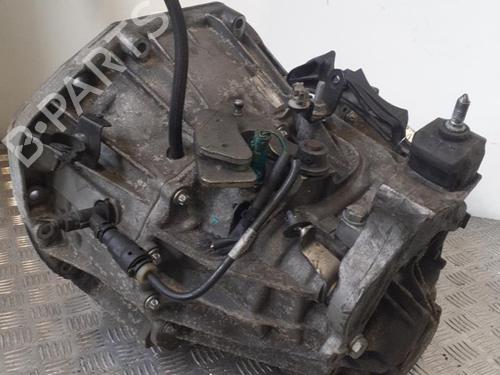 Used Gearbox Gearbox RENAULT LAGUNA III (BT0/1) 2.0 dCi (BT01, BT08, BT09, BT0E, BT0K, BT12, BT1C, BT1D,... (150 hp) 24740224 24740224