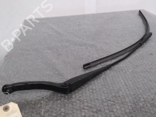 Used Front windshield wiper arm Front windshield wiper arm OPEL CORSA E (X15) 1.4 (08, 68) (90 hp) 24754402 24754402