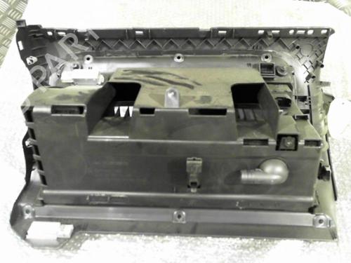 Used Glove box VW GOLF VI (5K1) 1.6 TDI (105 hp) 24752238