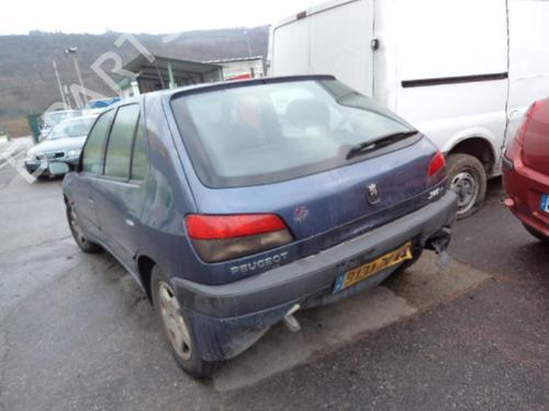 Right mirror PEUGEOT 306 Hatchback (7A, 7C, N3, N5) 2.0 HDI 90 | BP24758480C27 