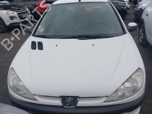 Brugte PEUGEOT 206 Hatchback (2A/C) 1.4 i (75 hp) 4359893