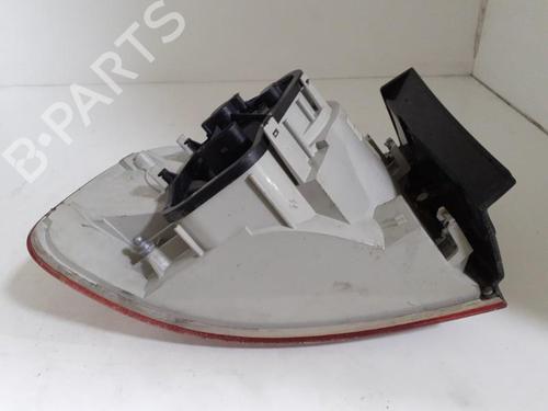 Right taillight VW TOUAREG (7LA, 7L6, 7L7) 3.0 V6 TDI | BP24761171C35 