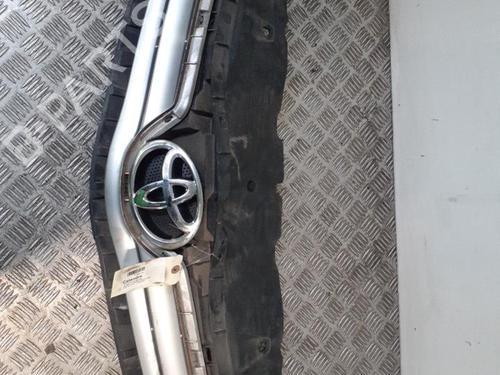 Grill TOYOTA AURIS (_E15_) 1.4 D-4D (NDE150_, NDE150R) (90 hp) 24757438