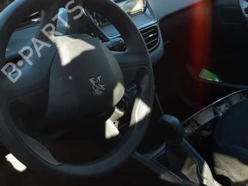Steering wheel PEUGEOT 208 I (CA_, CC_) 1.6 HDi / BlueHDi 75 | BP24739989C49 