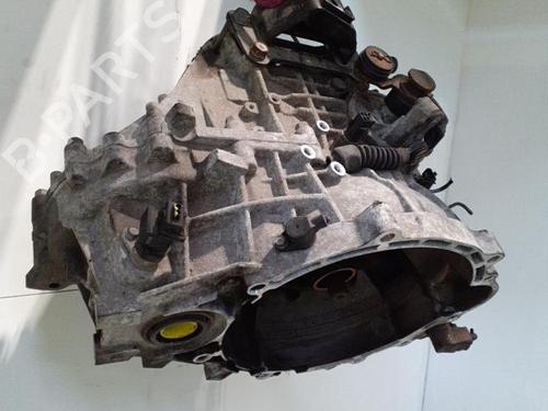 gearbox-kia-ceed-sw-ed-2007-2008-2009-2010-2011-2012-24757063 main image
