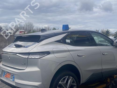 Switch DS DS 4 II (FR_, FB_, F3_, FP_) PureTech 130 | BP24754128I30  - Image 24