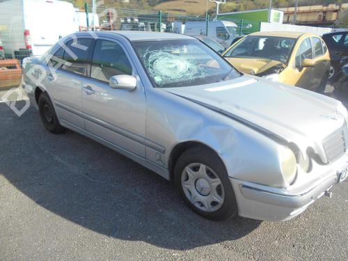 Højre baglygte MERCEDES-BENZ E-CLASS (W210) E 200 CDI (210.007) | BP24770440C35 