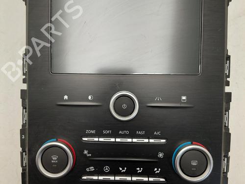 Used Display monitor Display monitor RENAULT MEGANE IV Hatchback (B9A/M/N_) 1.2 TCe 100 (B9MS) (100 hp) 36765053 36765053