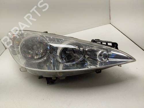 Used Right headlight PEUGEOT 308 I (4A_, 4C_) 1.6 HDi (109 hp) 31831205