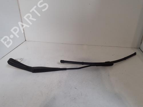 Used Front windshield wiper arm MERCEDES-BENZ C-CLASS (W205) C 220 BlueTEC / d (205.002, 205.004) (170 hp) 24753941
